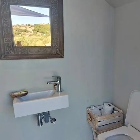 Xanthippe Villa Vámos