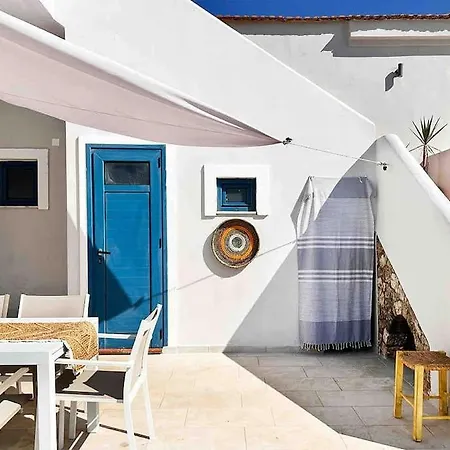 Xanthippe Villa Vámos